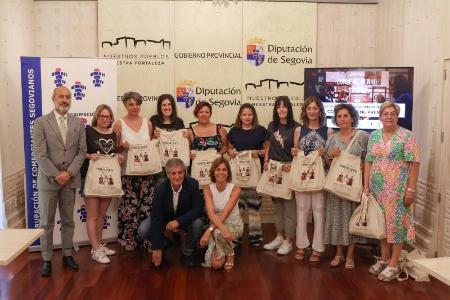 Imagen La Diputación de Segovia y la ACS entregan los obsequios del concurso ‘Consumir tiene premio’